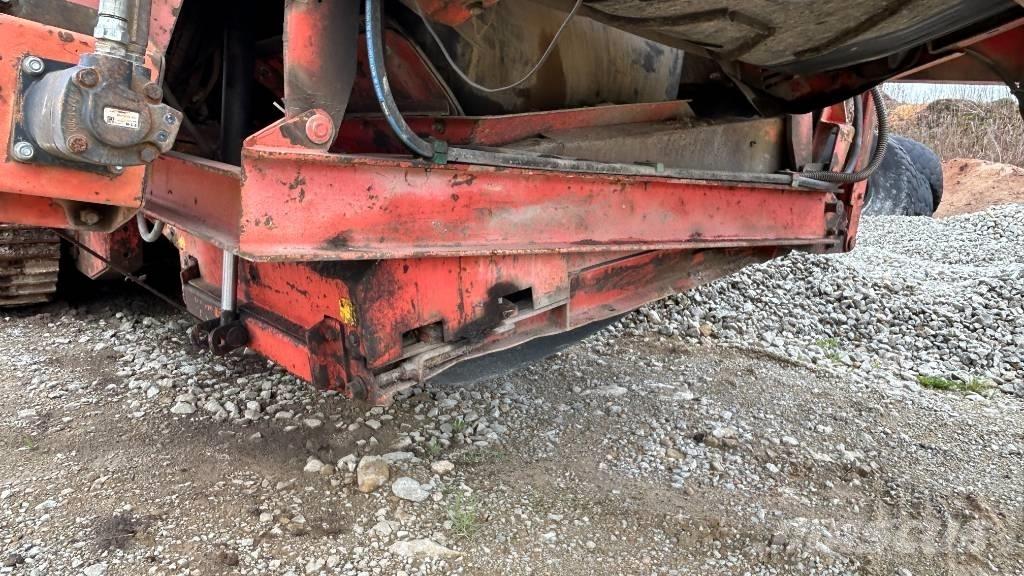 Terex Finlay 883 أجهزة فحص متنقلة