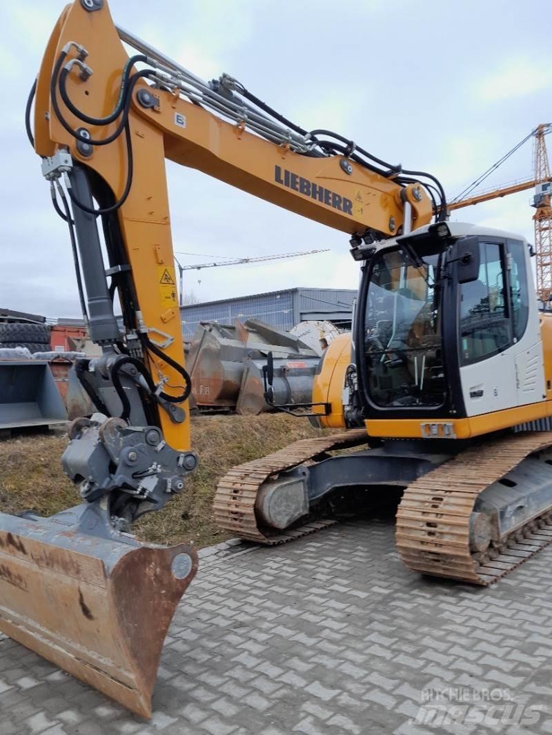 Liebherr R918 حفارات زحافة