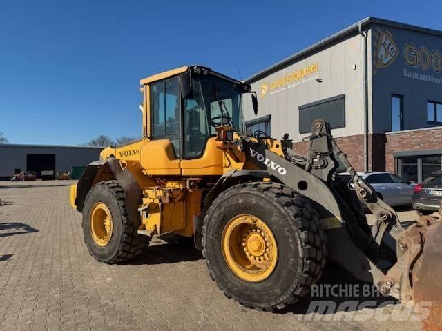 Volvo L 90 F لوادر بعجل
