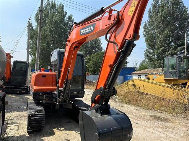 Doosan DX55 حفارات صغيرة أقل من 7 طن (حفارات صغيرة)