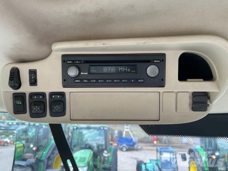 John Deere 6175 R الجرارات
