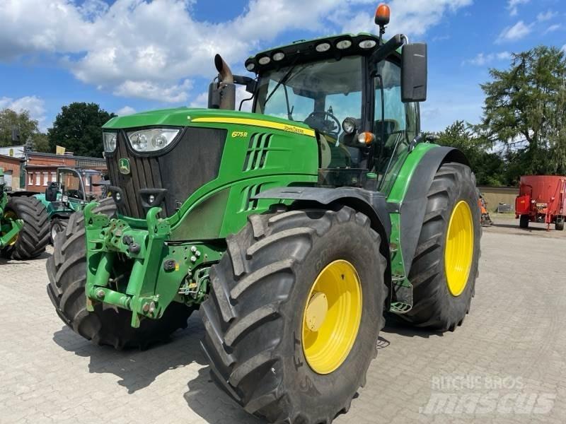 John Deere 6175 R الجرارات