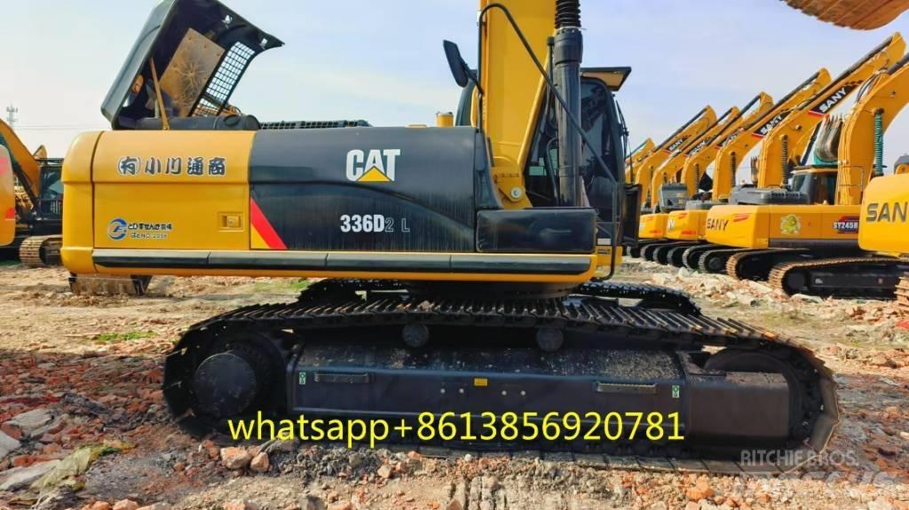 CAT 336 حفارات زحافة