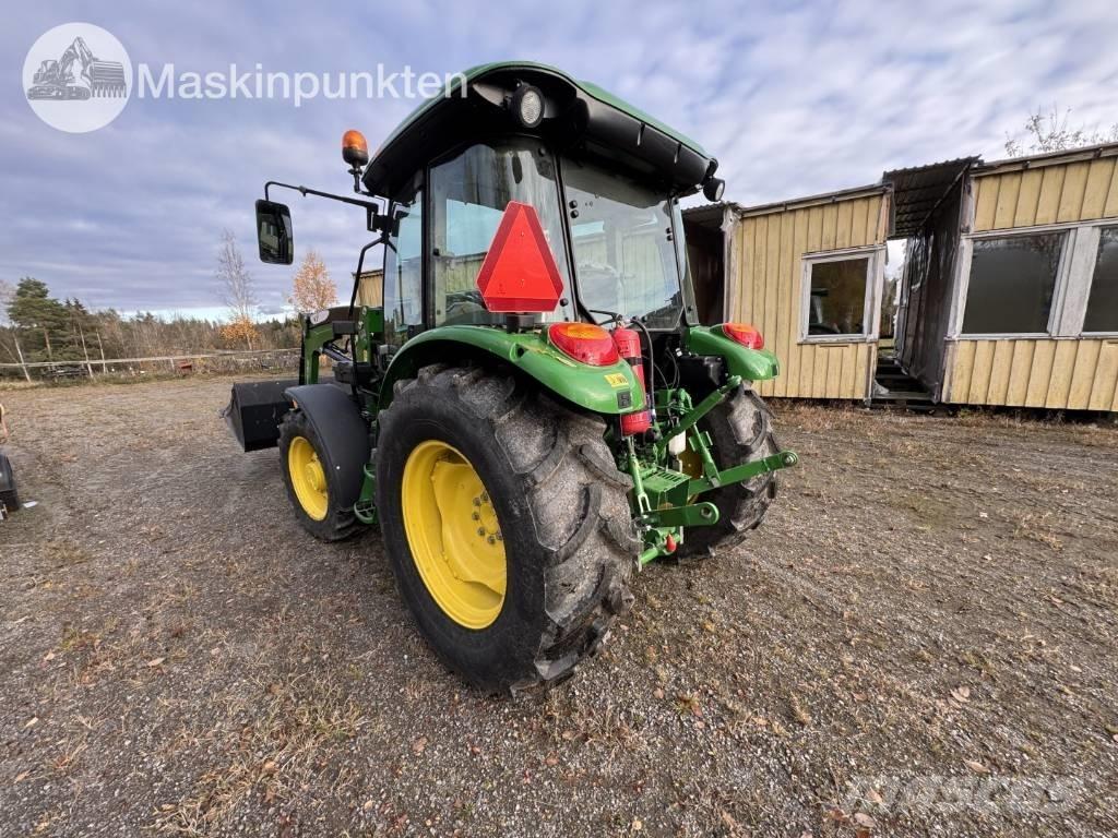 John Deere 5075 E الجرارات