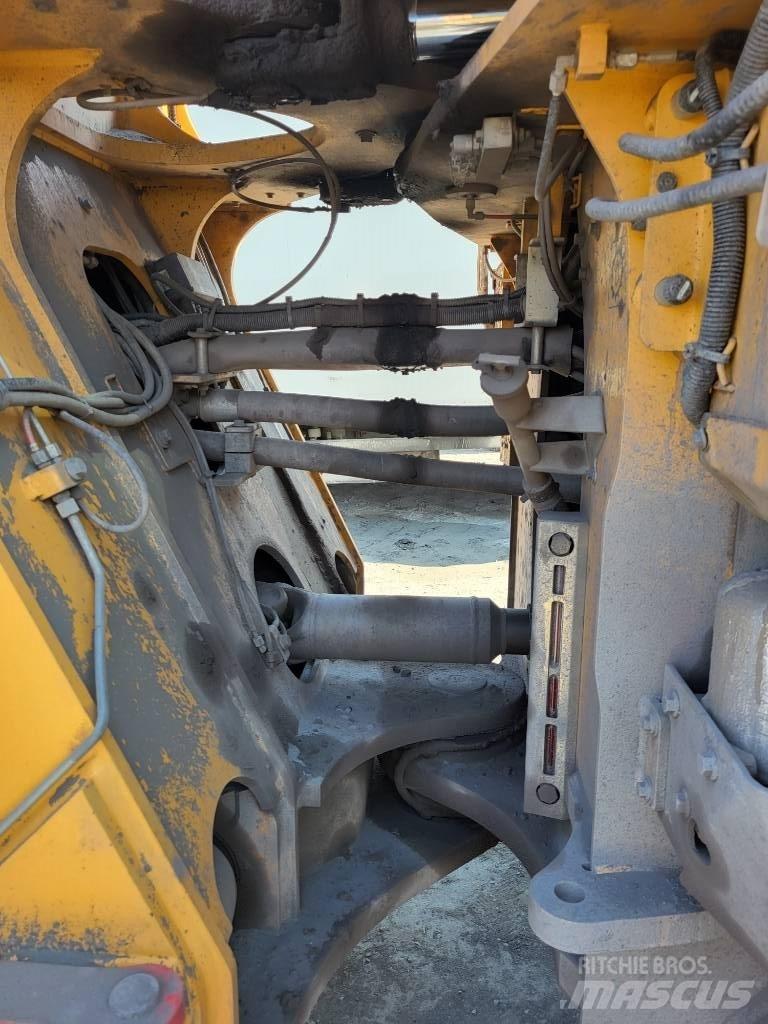 Volvo L 250 H لوادر بعجل