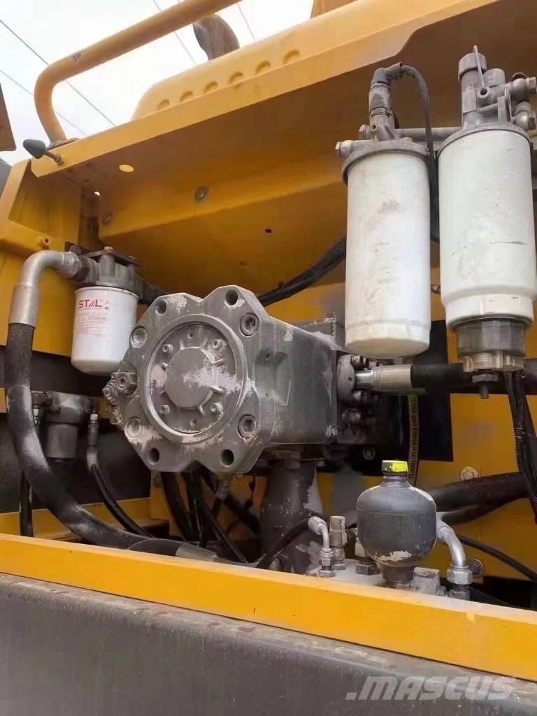 Volvo EC 360 حفارات زحافة