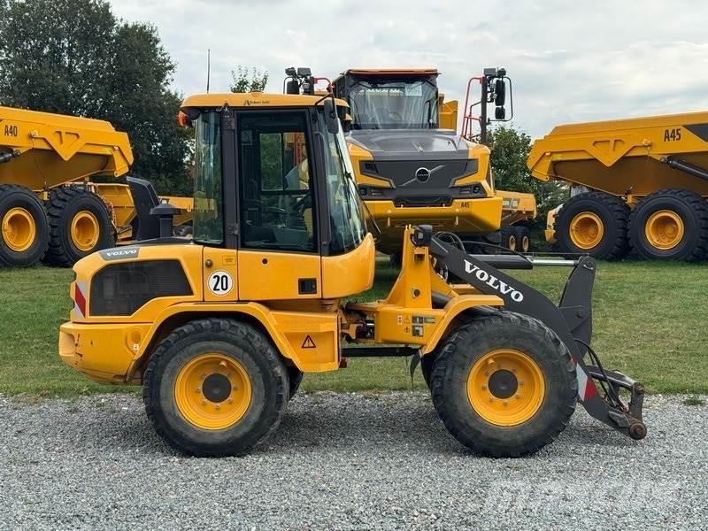 Volvo L 35 G لوادر بعجل