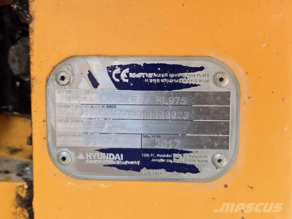 Hyundai HL 975 لوادر بعجل