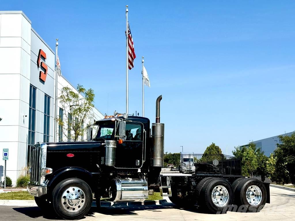 Peterbilt 388 وحدات الجر