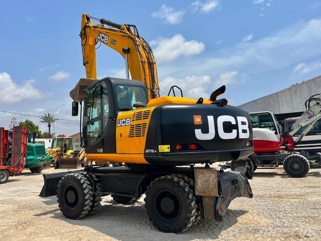JCB JS 175 W حفارات بعجل