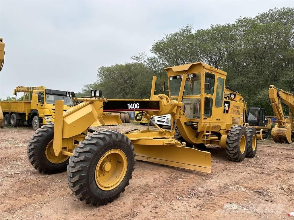 CAT 140 G معدات تمهيد الطرق