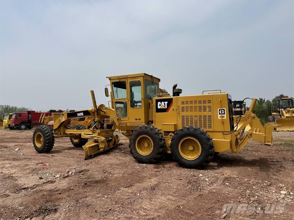 CAT 140 G معدات تمهيد الطرق
