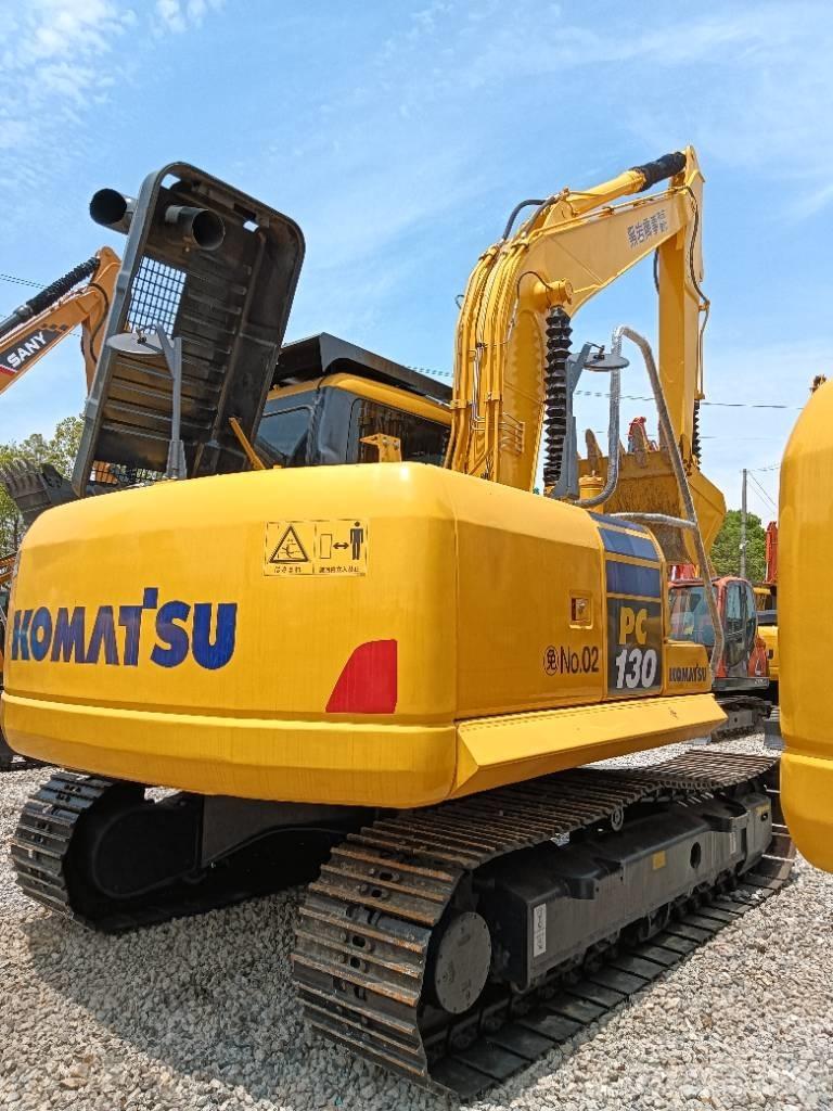 Komatsu PC 130 حفارات وسط 7 طن - 12 طن