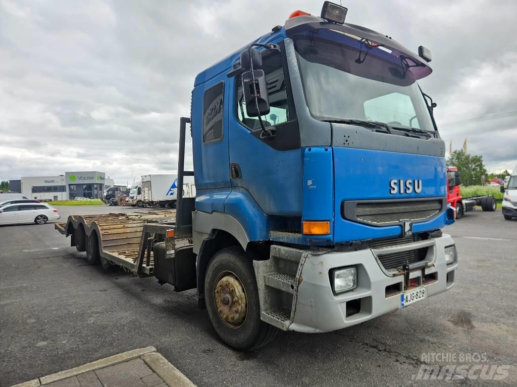 Sisu E12 8x2 شاحنات نقل آلة الغابات