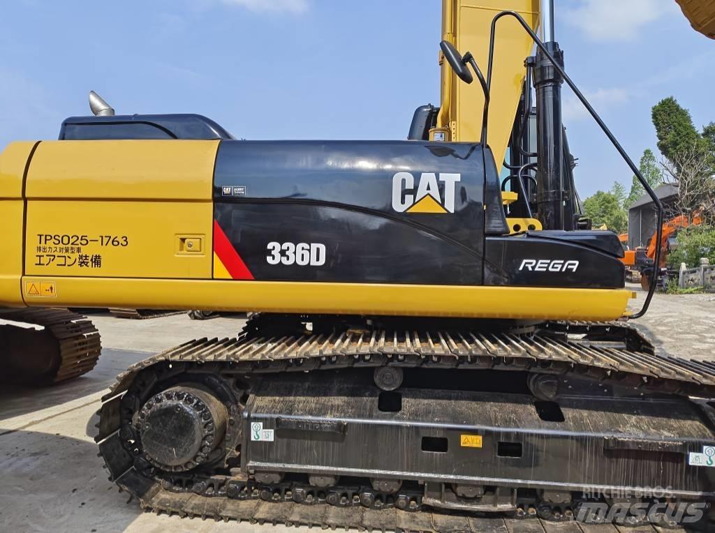 CAT 336 D حفارات زحافة