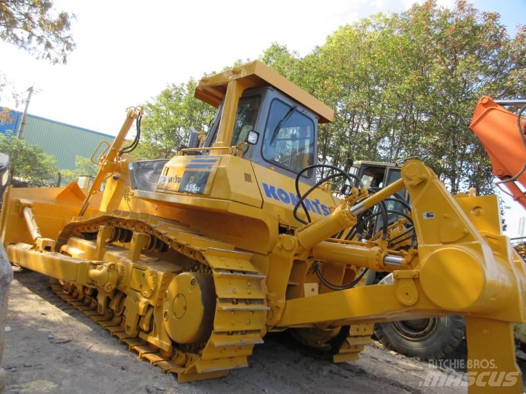 Komatsu D 155A بلدوزرات مجنزرة