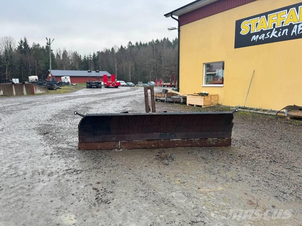 Holms 3.0M حراثات ونصول الجليد