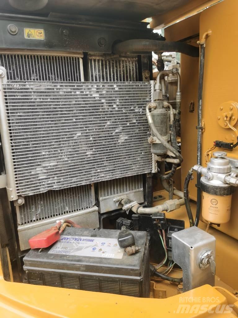 CAT 308 E 2 حفارات زحافة