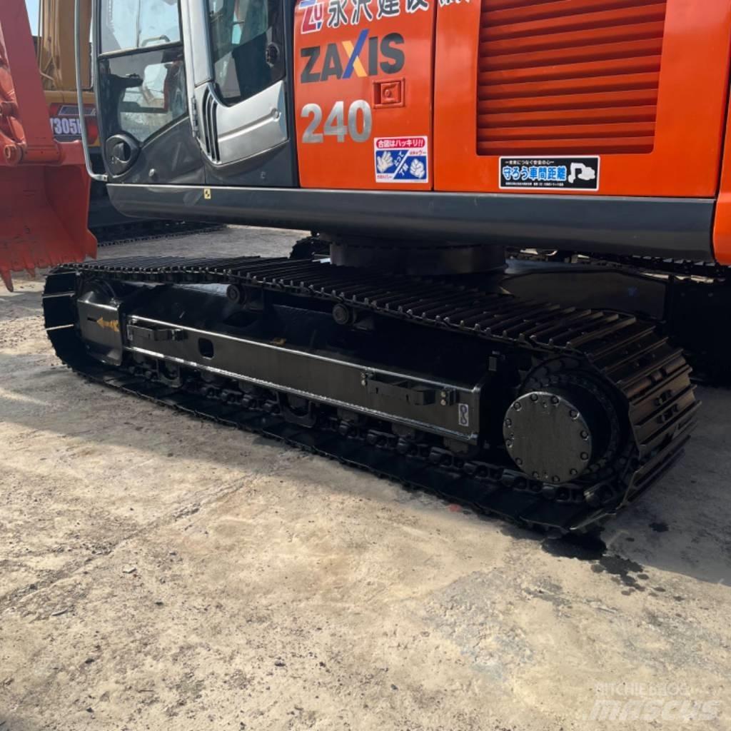Hitachi ZX 240 حفارات زحافة
