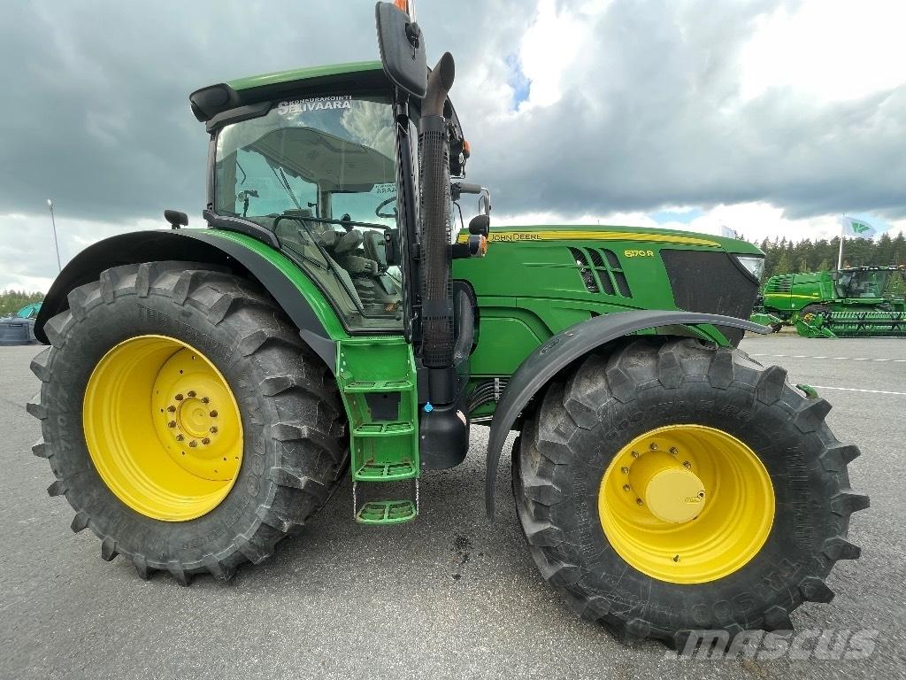 John Deere 6170 R الجرارات