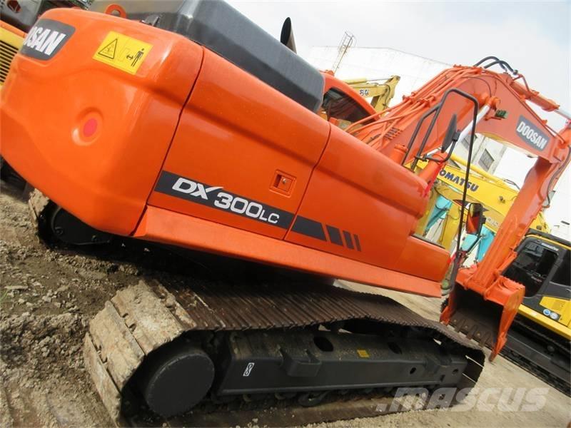 Doosan DX 300 حفارات زحافة