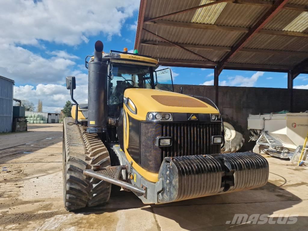 Challenger MT 875 E الجرارات