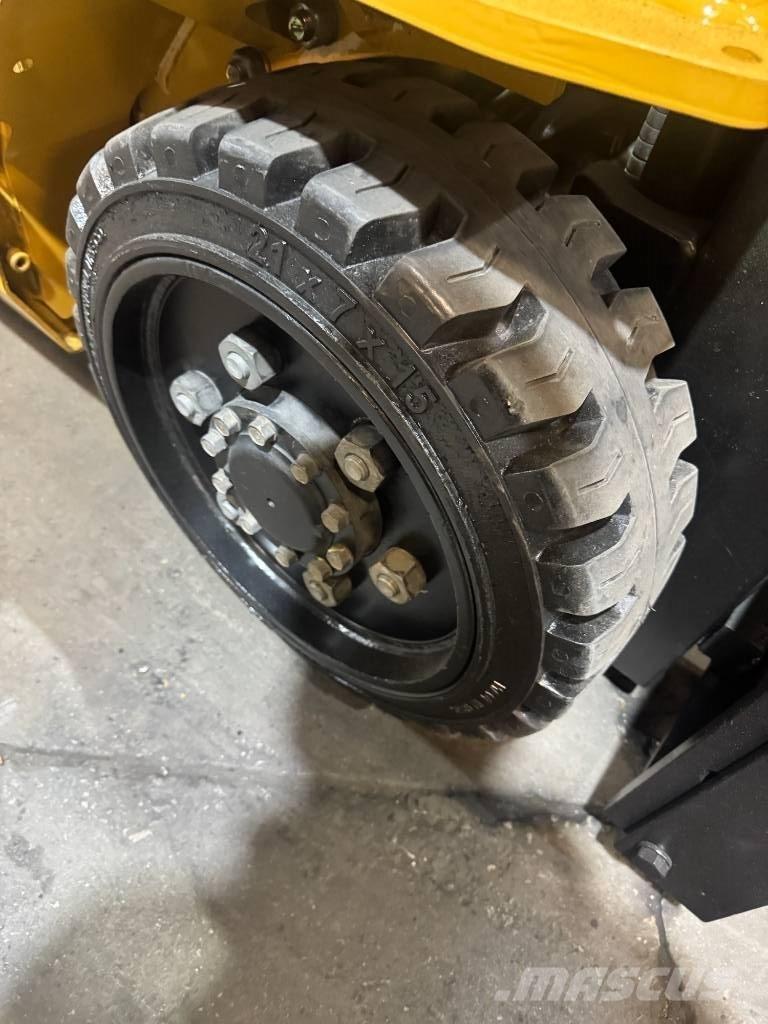 CAT FGC25N شاحنات ذات رافعات شوكية - أخرى