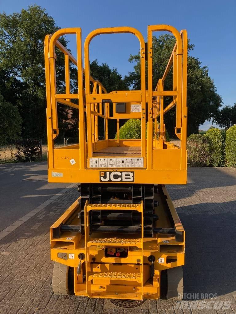 JCB S 2646 E رافعات مقصية الشكل