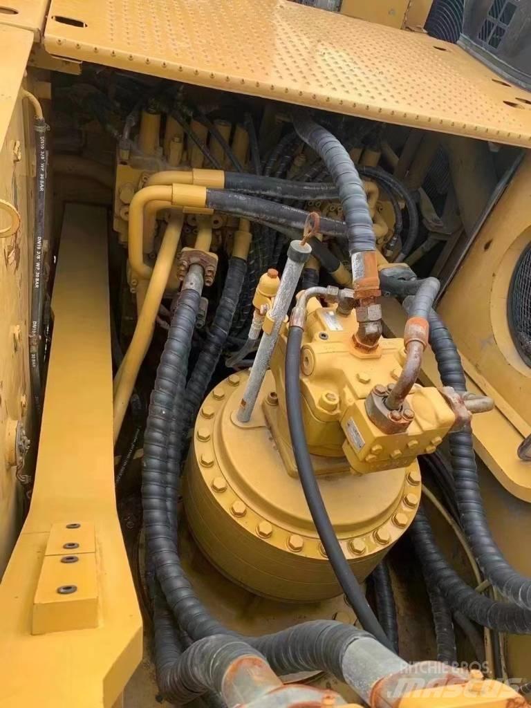 CAT 336 D حفارات طويلة الذراع