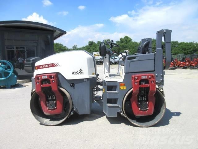 Dynapac CC 1300 VI مداحل ثنائية الاسطوانة
