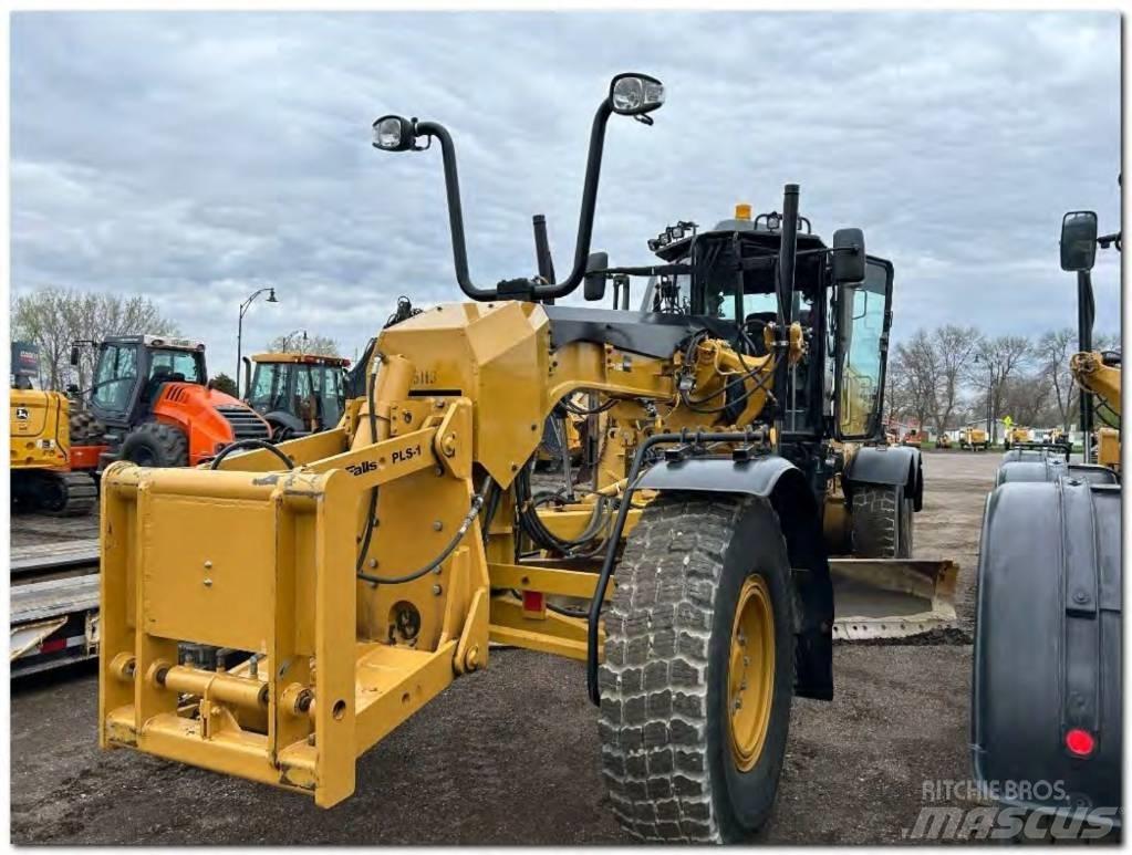CAT 12 M 3 معدات تمهيد الطرق