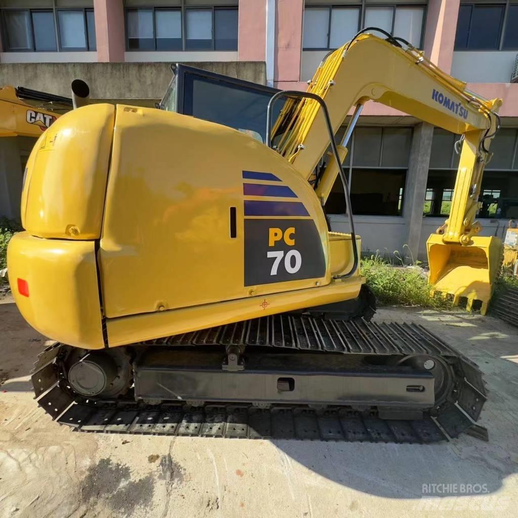 Komatsu PC 70 حفارات زحافة