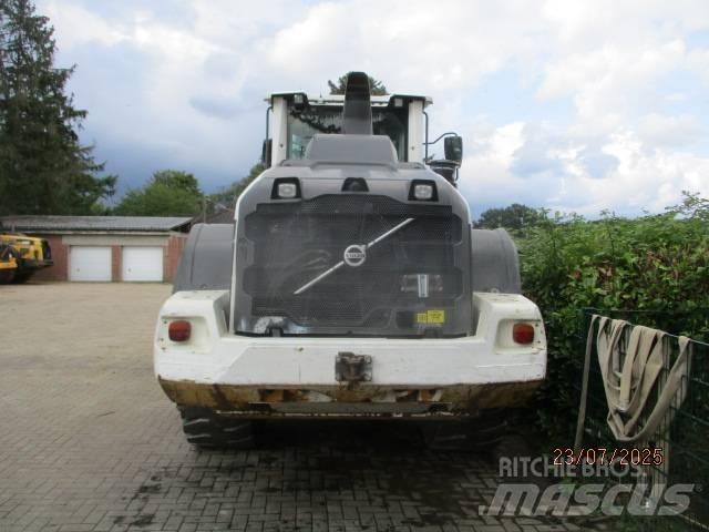 Volvo L 120 H لوادر بعجل