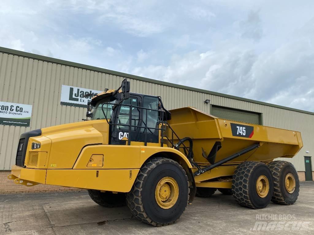 CAT 745 C ساحبات مفصلية