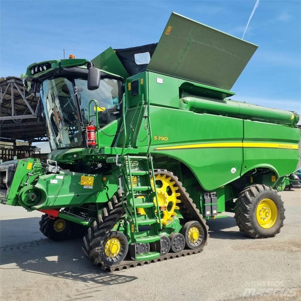 John Deere S 790 حصادات