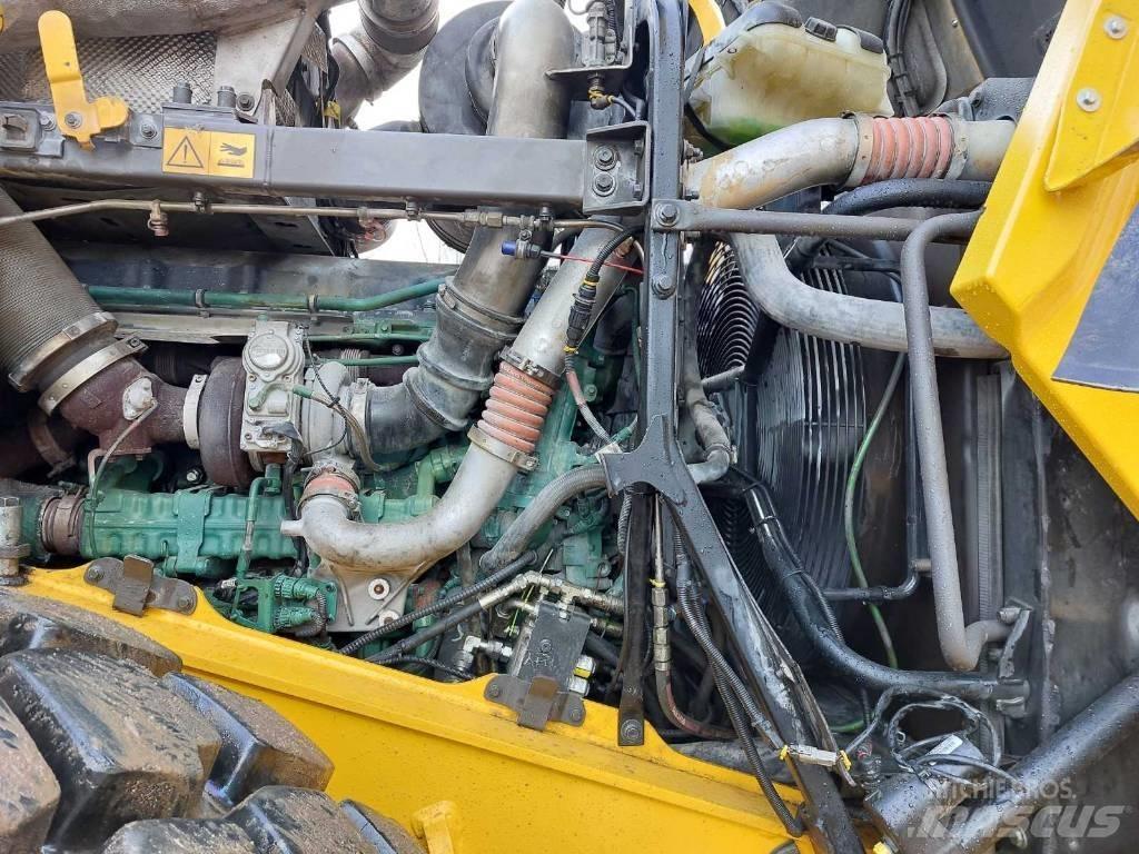 Volvo L 220 H لوادر بعجل