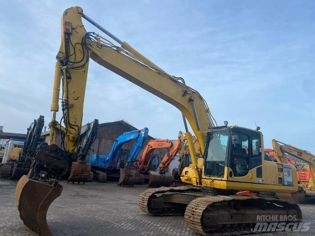 Komatsu PC 240 LC-8 حفارات زحافة