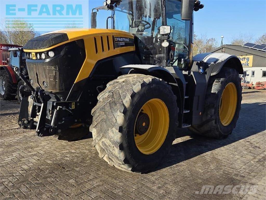 JCB fastrac 8330 الجرارات