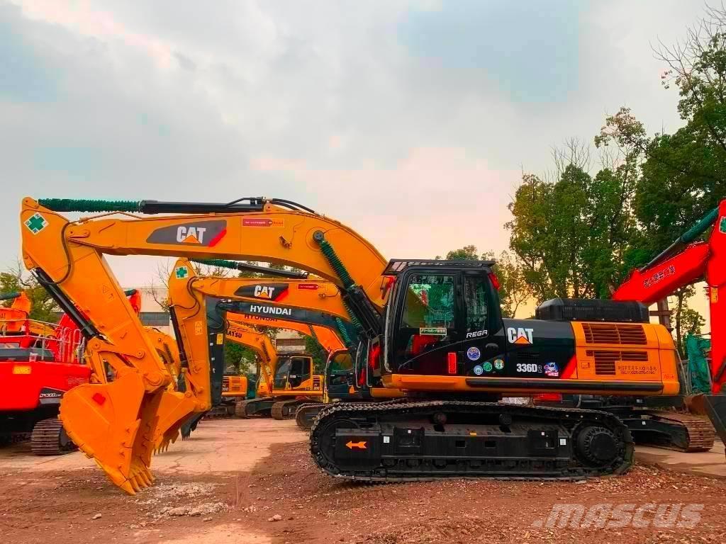 CAT 336 D حفارات زحافة
