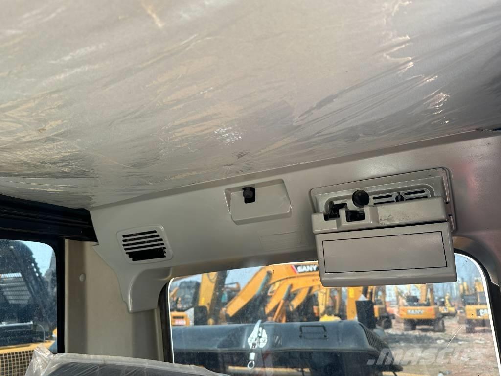 CAT 320 D حفارات زحافة