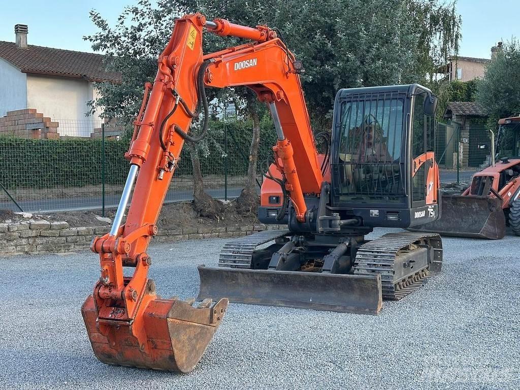 Doosan SOLAR 75V حفارات خاصة