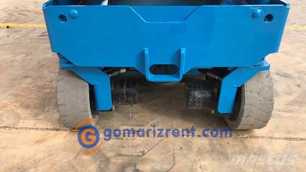 Genie GS 1932 رافعات مقصية الشكل