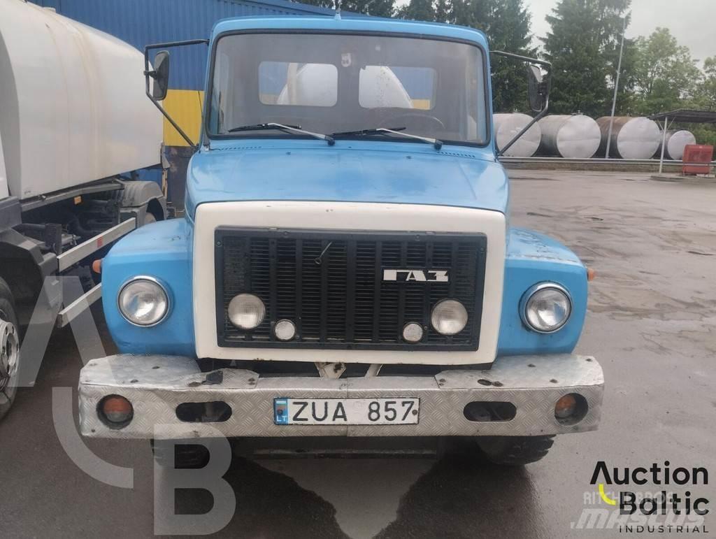Gaz 3307 مكنسة كهربائية