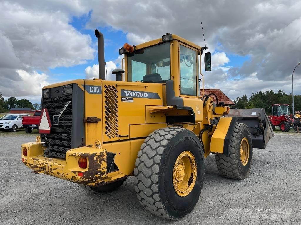 Volvo L 70 D لوادر بعجل