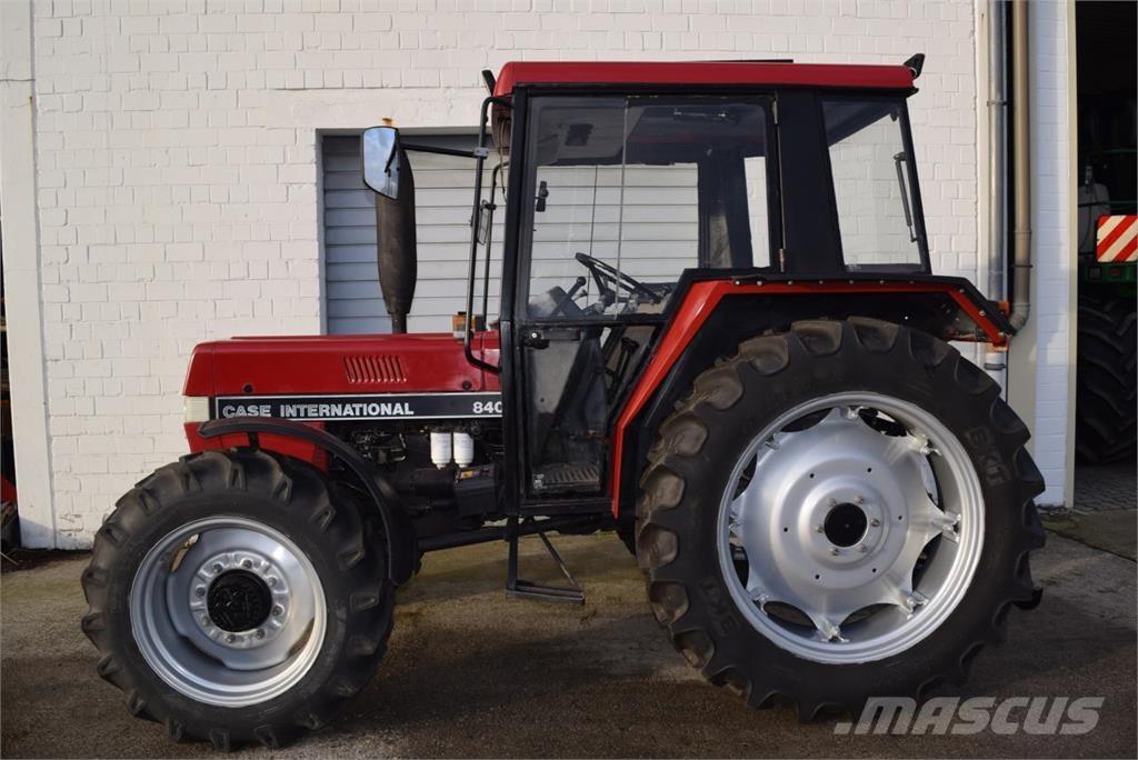 Case IH 840 A/S الجرارات