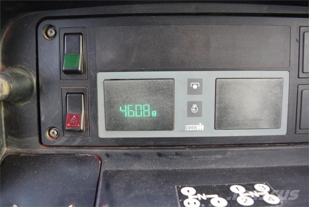 Case IH 840 A/S الجرارات