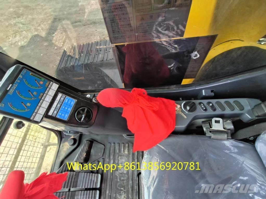 Komatsu PC 240-8 حفارات زحافة