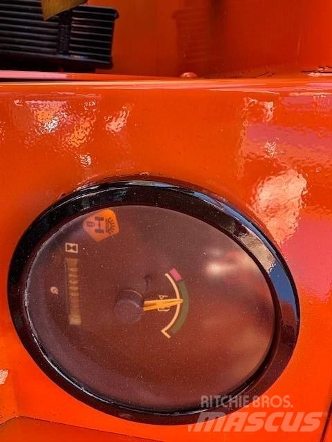JLG 1054 مناولات متداخلة