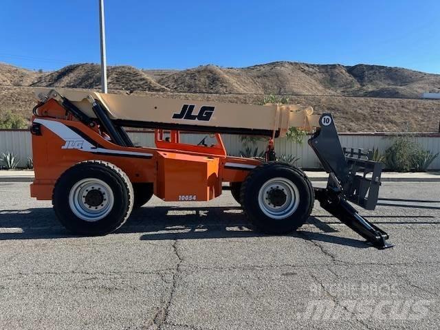 JLG 1054 مناولات متداخلة