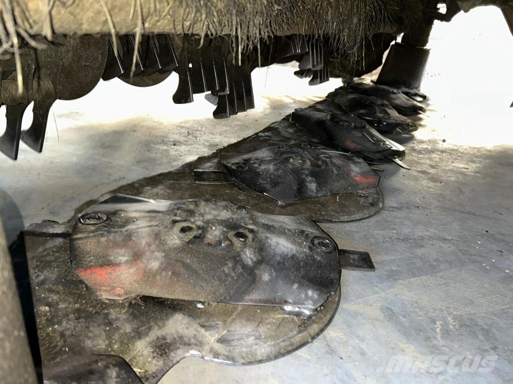 Kuhn FC3125 ماكينات جز العشب